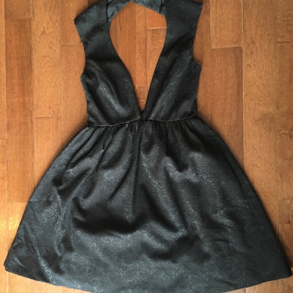 NWOT ASOS Petite Deep Plunge Dress in Jacquard